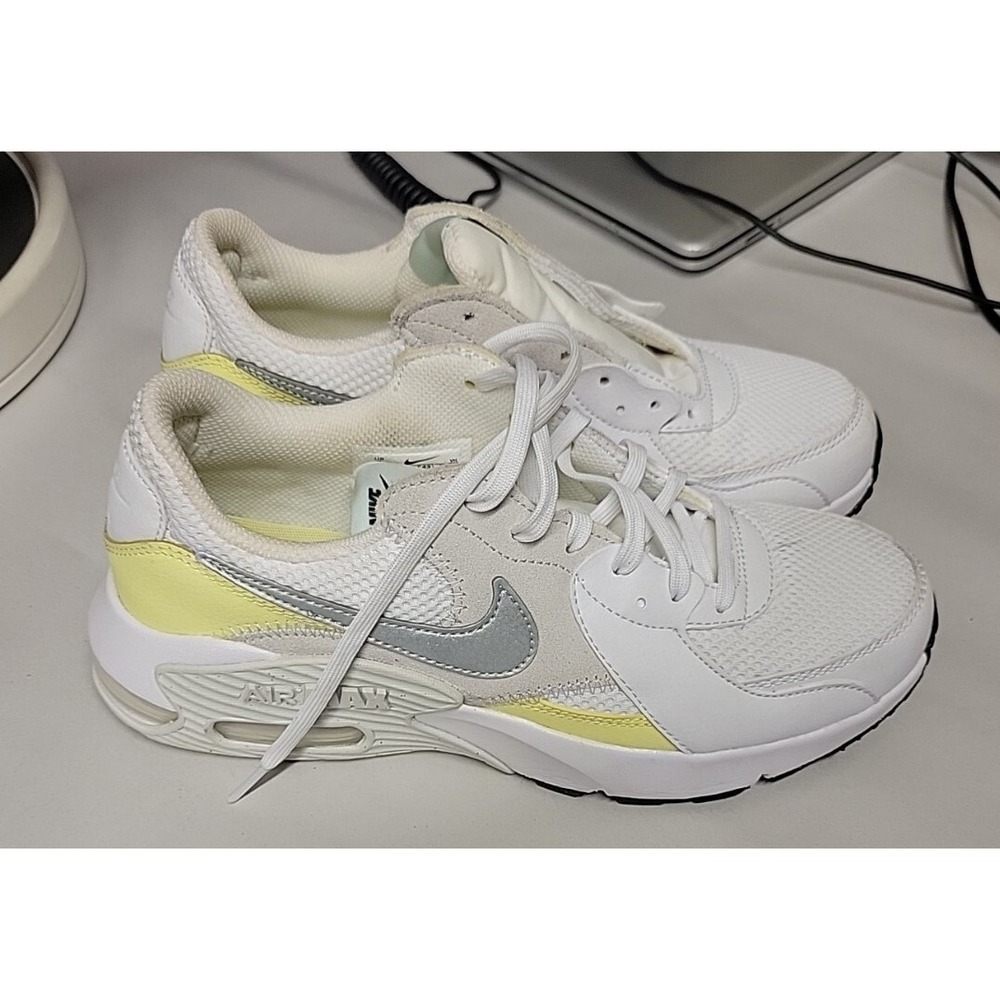 Nike Size 7 Air Max Excee Athletic Shoes